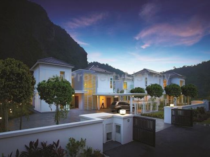 Lakeside Mansions Sunway City Ipoh New Double Storey Bungalow for
